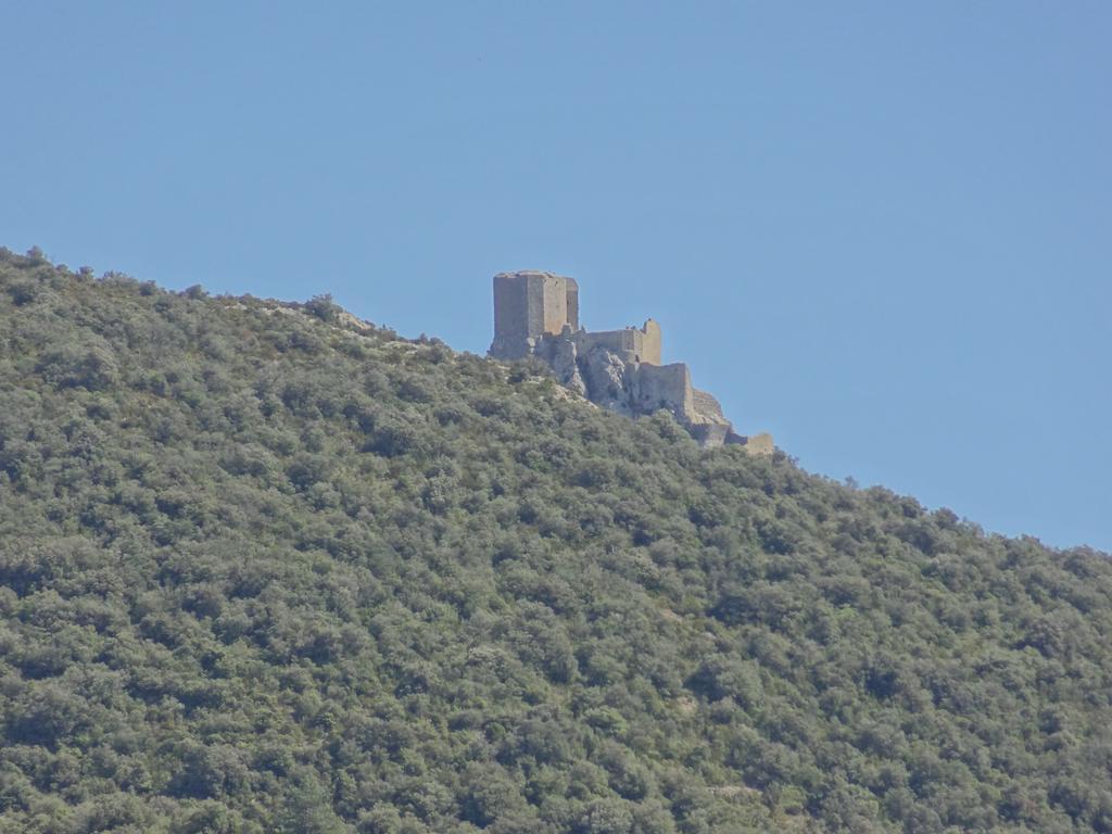 Les Santolines Otel Cucugnan Oda fotoğraf